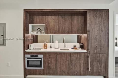1611 SW 2nd Ave 402, Miami FL - photo 7 of 33