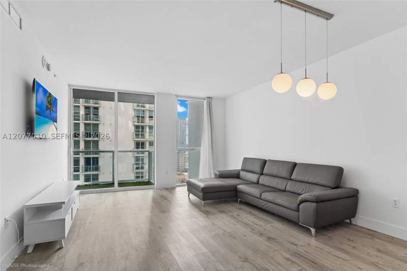 1 bedroom Condominium at 253 NE 2nd St 2104, Vizcayne South Condo, Miami — photo 5