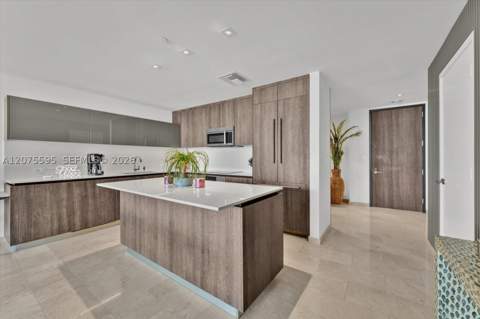 88 SW 7th St 2204, Miami FL - photo 7 of 35