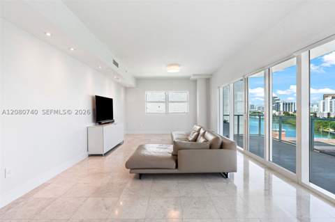 6103 Aqua Ave 702, Miami Beach FL - photo 14 of 45