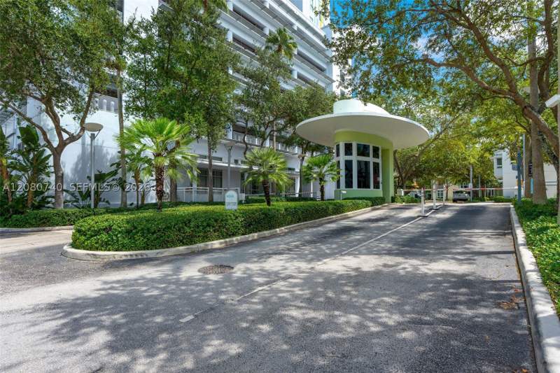 2 bedroom Condominium at 6103 Aqua Ave 702, Spear At Aqua Condo, Miami Beach — photo 2