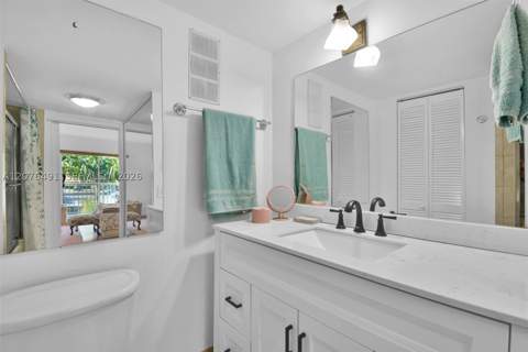 3527 NE 168th St 203, North Miami Beach FL - photo 8 of 10