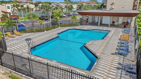 10300 NW 9th St Cir 203, Miami FL - photo 18 of 28