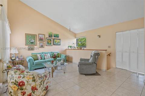 10300 NW 9th St Cir 203, Miami FL - photo 7 of 28