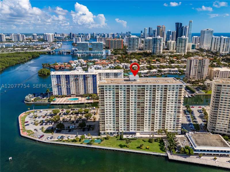 1 bedroom Condominium at 500 Bayview Dr 825, Arlen House West Condo, Sunny Isles Beach — photo 5