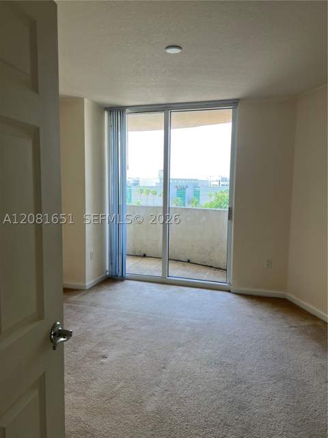 19501 W Country Club Dr 611, Aventura FL - photo 15 of 29