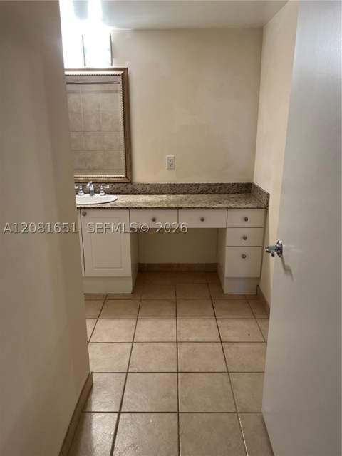 19501 W Country Club Dr 611, Aventura FL - photo 22 of 29