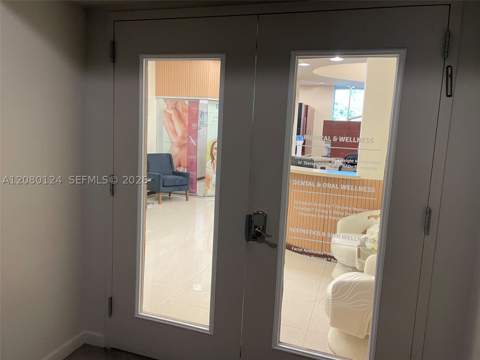 1900 N Bayshore Dr 511, Miami FL - photo 10 of 29