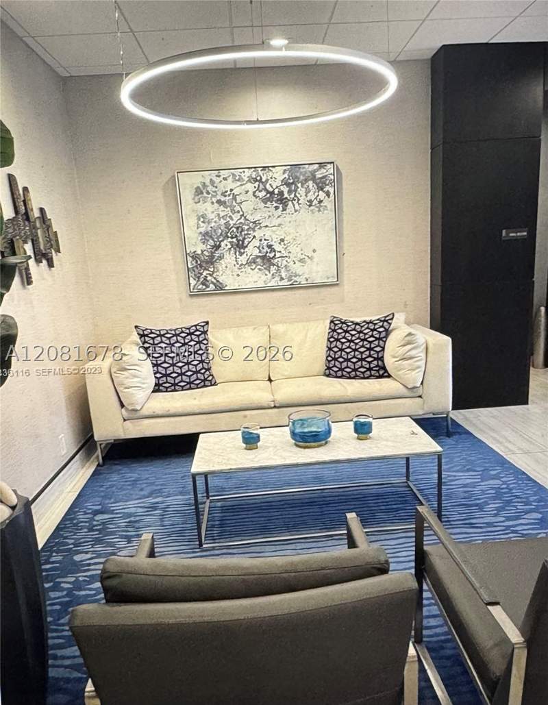 1 bedroom Condominium at 90 Edgewater Dr 121, Gables Waterway Towers Co, Coral Gables — photo 2