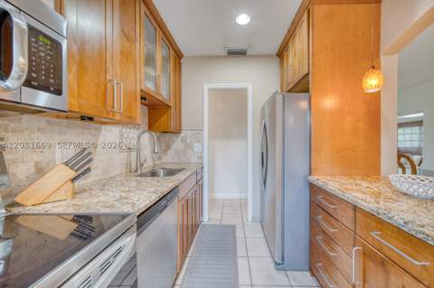 3435 SW 73rd Ave Rd, Miami FL - photo 8 of 31