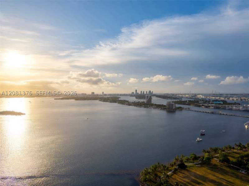 4 bedroom Condominium at 2020 N Bayshore Dr 3405-3406, Paramount Bay Condo, Miami — photo 5