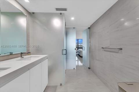 9801 Collins Ave 5U, Bal Harbour FL - photo 16 of 64