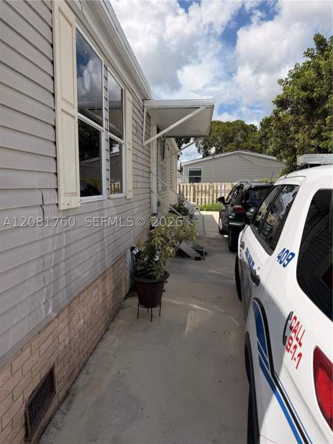 220 NE 12th Ave, Homestead FL - photo 6 of 22