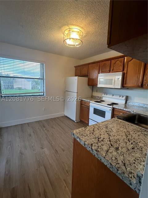950 Constitution Dr 950H, Homestead FL - photo 12 of 34