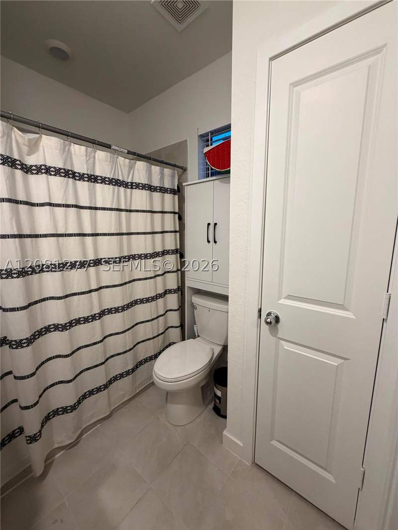 4 bedroom Townhouse at 1281 NE 3rd Ave, Miami Land And Developmen, Florida City — photo 3