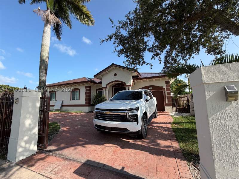 4 bedroom SingleFamilyResidence at 14480 SW 292nd St, Leisure City Sec 3, Homestead — photo 2