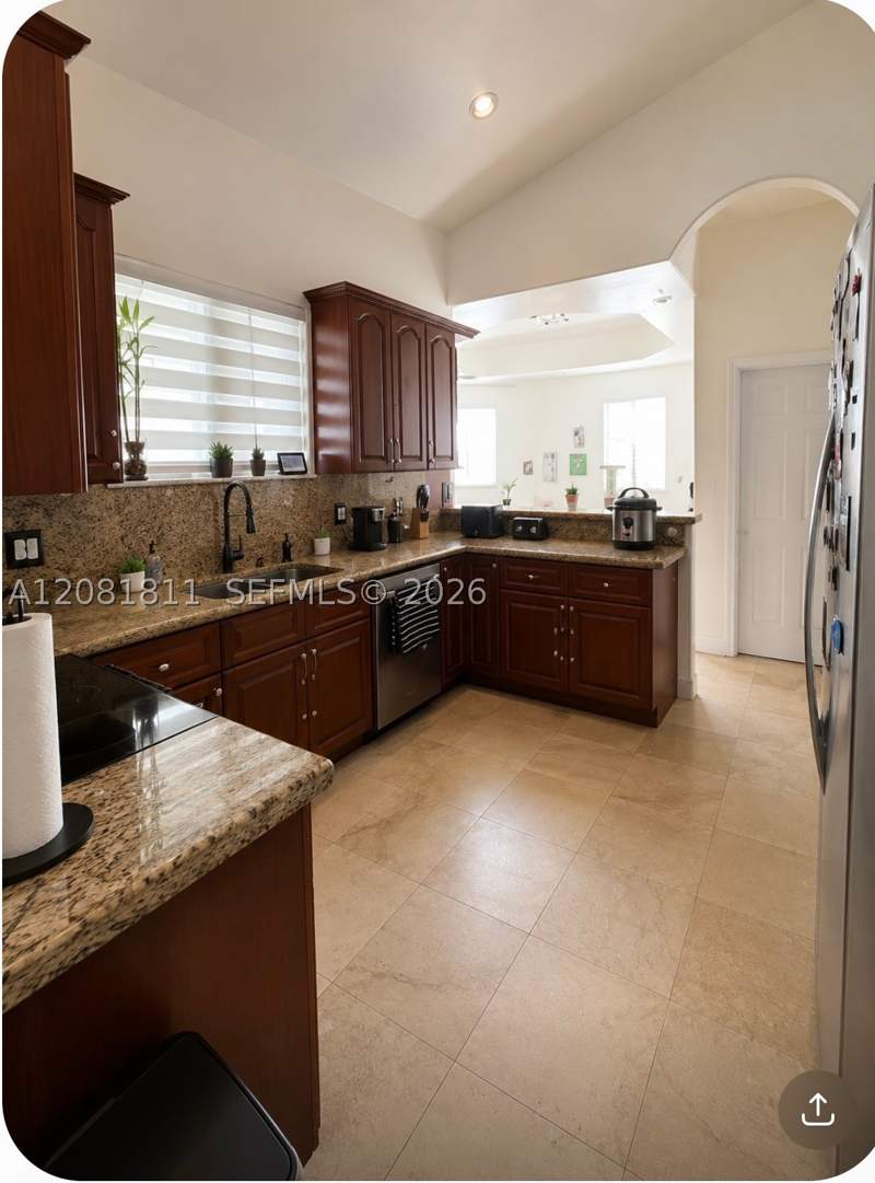 4 bedroom SingleFamilyResidence at 14480 SW 292nd St, Leisure City Sec 3, Homestead — photo 3
