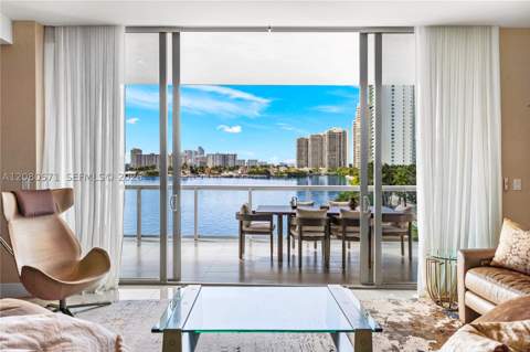 3300 NE 188th St 312, Aventura FL - photo 10 of 31