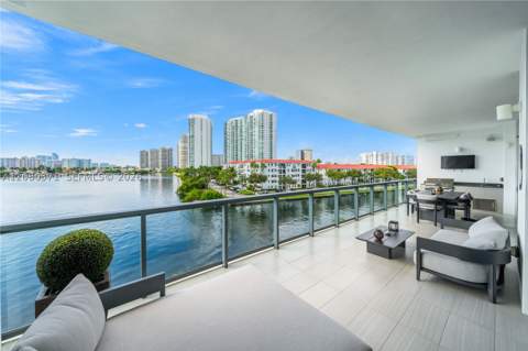 3300 NE 188th St 312, Aventura FL - photo 14 of 31