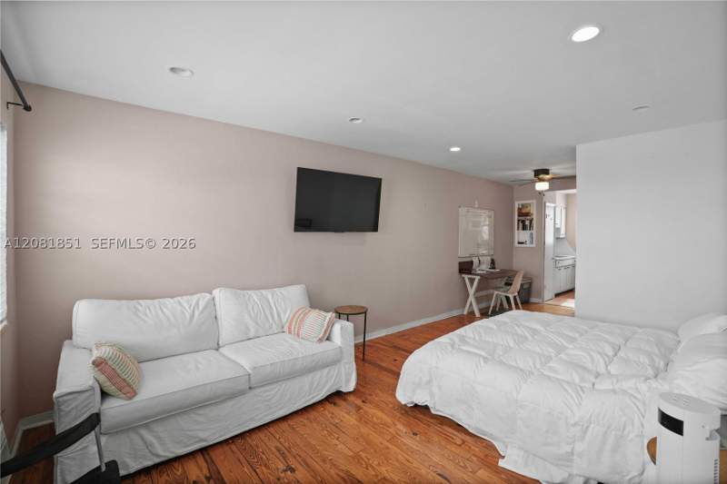 0 bedroom StockCooperative at 200 76th St 56, Ocean Shore Co-Op Apts In, Miami Beach — photo 2