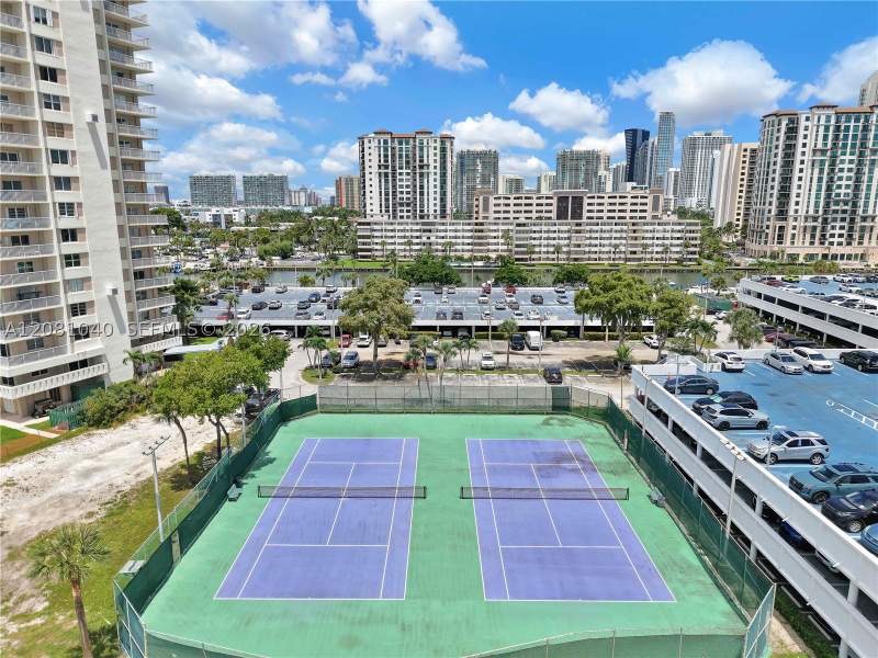 1 bedroom Condominium at 300 Bayview Dr 211, Arlen House Condo, Sunny Isles Beach — photo 2