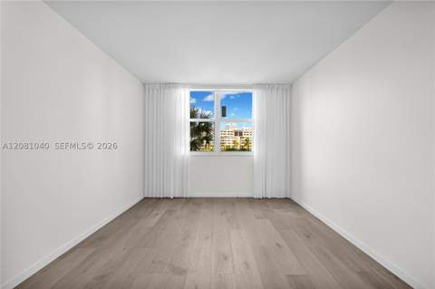 300 Bayview Dr 211, Sunny Isles Beach FL - photo 6 of 18