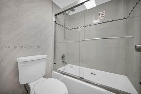 300 Bayview Dr 211, Sunny Isles Beach FL - photo 9 of 18