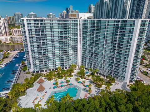 100 Bayview Dr 1428, Sunny Isles Beach FL - photo 16 of 17
