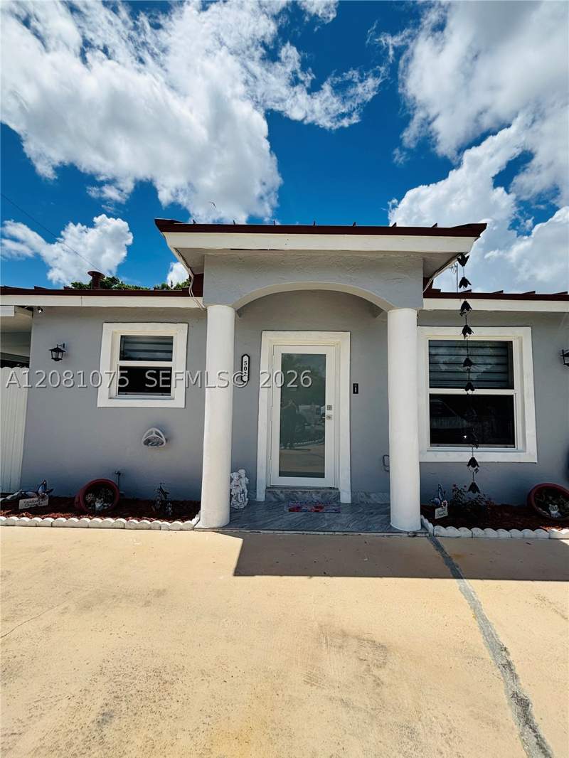 3 bedroom SingleFamilyResidence at 502 NW 7th Ave, Blvd Add, Homestead — photo 2