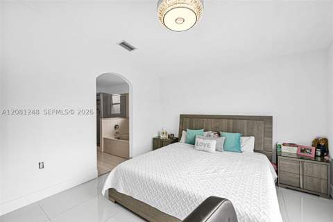 17384 SW 138th Ct, Miami FL - photo 17 of 40