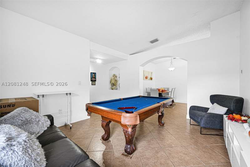 4 bedroom SingleFamilyResidence at 17384 SW 138th Ct, Weitzer Serena Lakes Esta, Miami — photo 5
