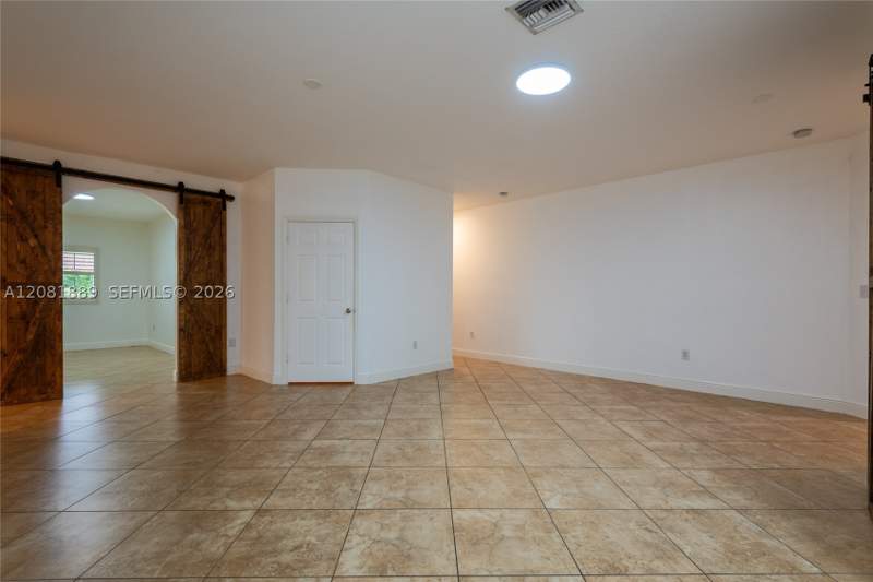 4 bedroom SingleFamilyResidence at 20425 SW 319th St, Zamora Estates, Homestead — photo 5