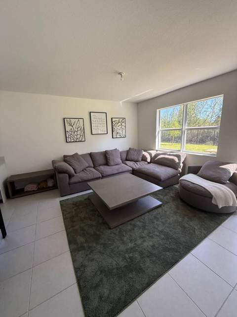 2402 SE 30th Street, Homestead FL - photo 10 of 46