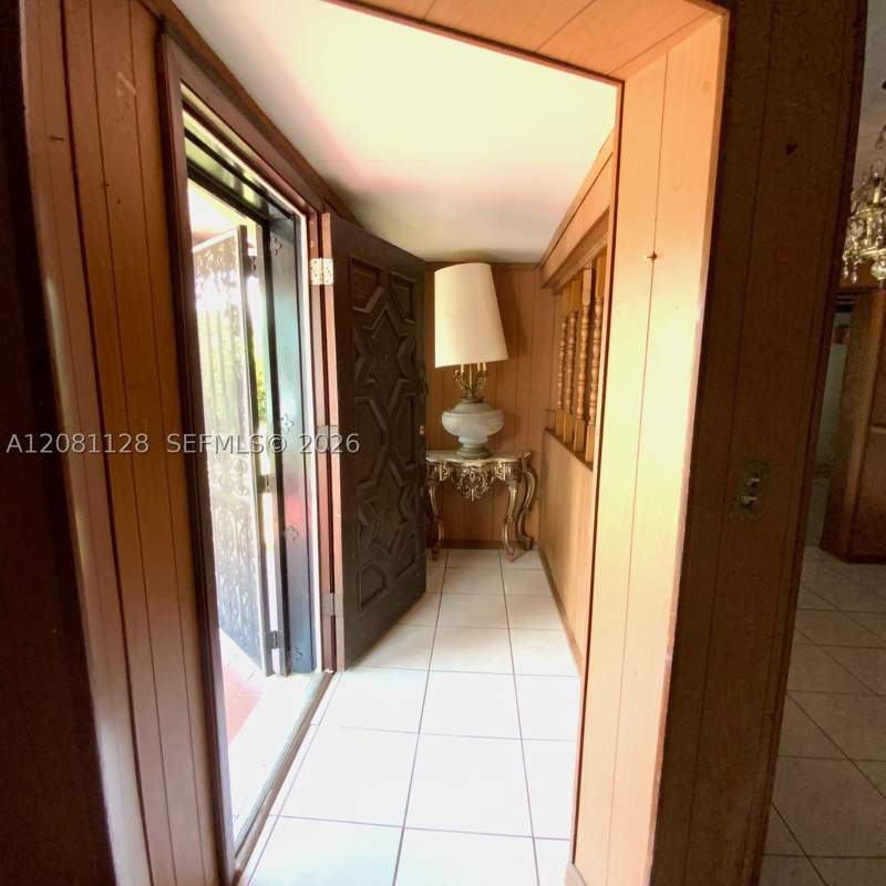 3 bedroom SingleFamilyResidence at 651 Jann Ave, Curtiss Park, Opa Locka — photo 2