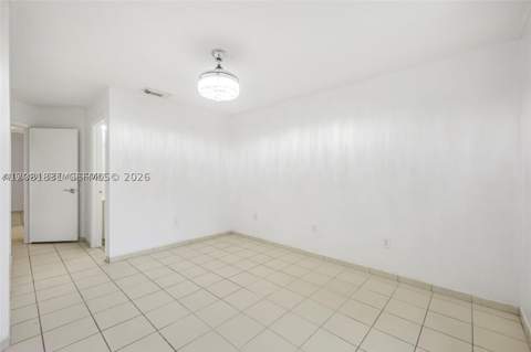 8421 SW 209th St 8421, Cutler Bay FL - photo 7 of 18