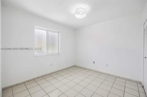 8421 SW 209th St 8421, Cutler Bay FL - photo 9 of 18
