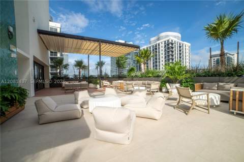 11 NE 6th 1403, Miami FL - photo 20 of 43