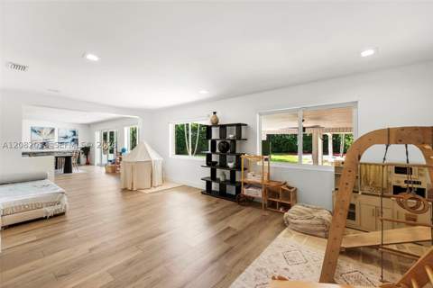 21000 NE 18th Ct, Miami FL - photo 11 of 51