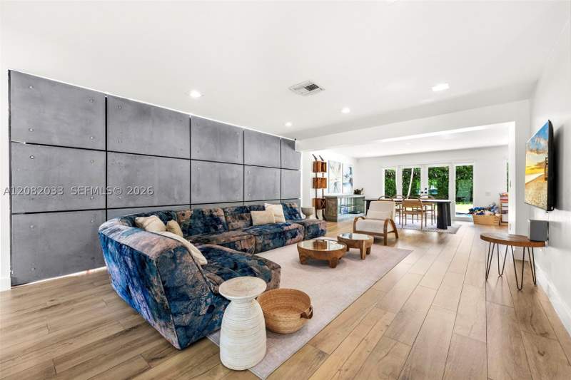 3 bedroom SingleFamilyResidence at 21000 NE 18th Ct, Highland Gardens, Miami — photo 4