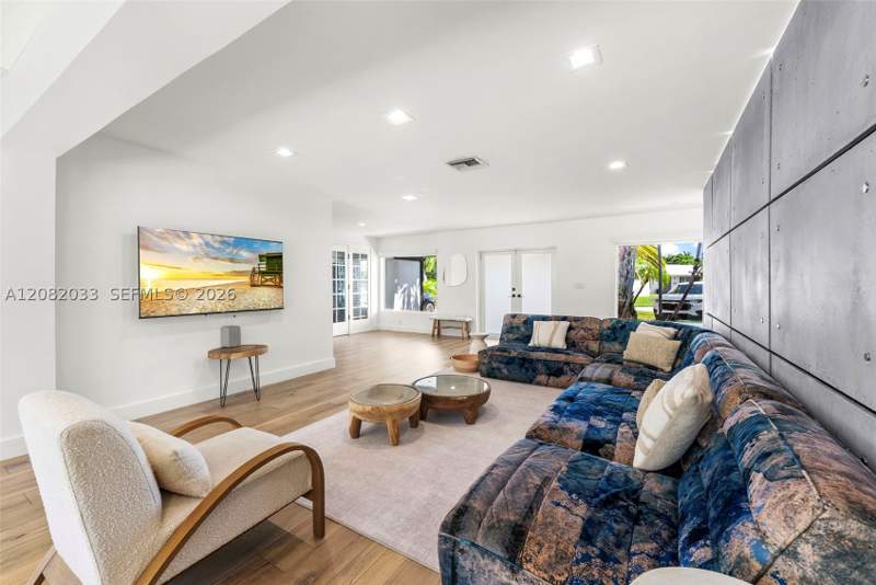 3 bedroom SingleFamilyResidence at 21000 NE 18th Ct, Highland Gardens, Miami — photo 5