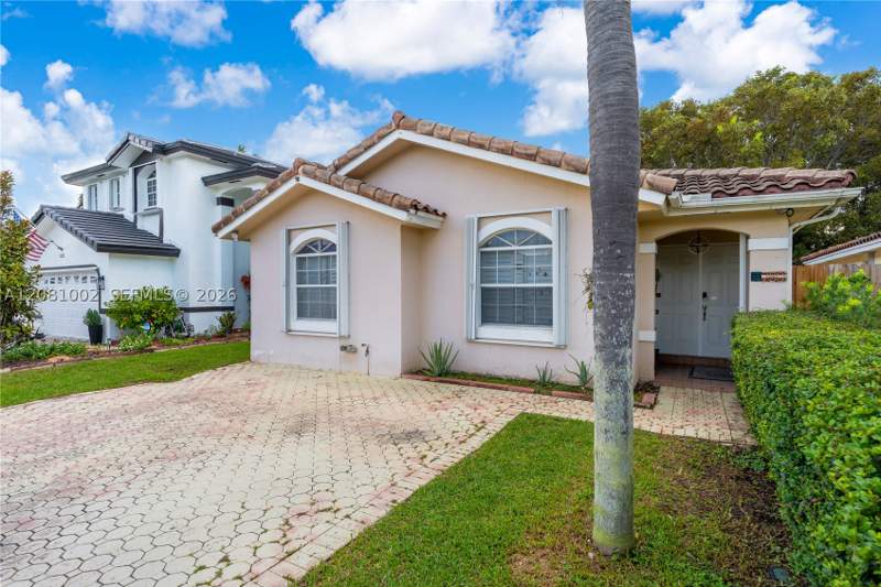 3 bedroom SingleFamilyResidence at 7501 SW 108th Ave, Sunset Palms, Miami — photo 3