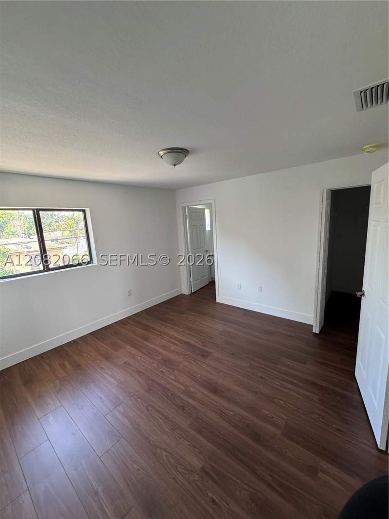 3 bedroom SingleFamilyResidence at 1152 NW 115, Lawndale 4th Addn, Miami — photo 5