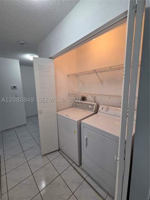 306 NW 114th Ave 3-101, Sweetwater FL - photo 14 of 63
