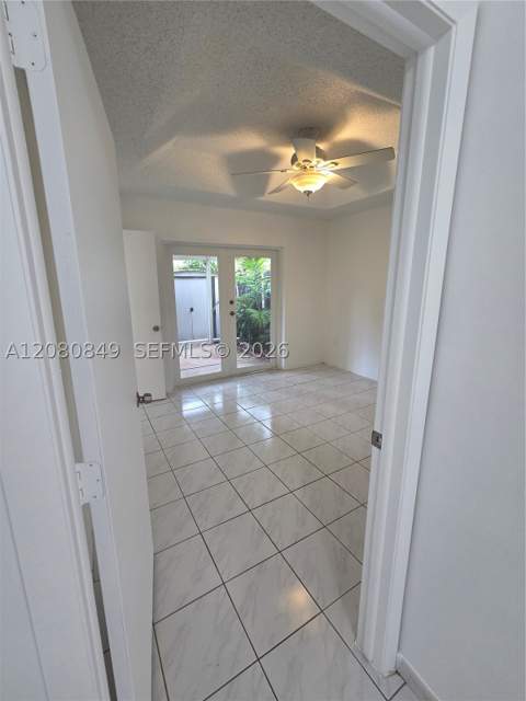 306 NW 114th Ave 3-101, Sweetwater FL - photo 18 of 63