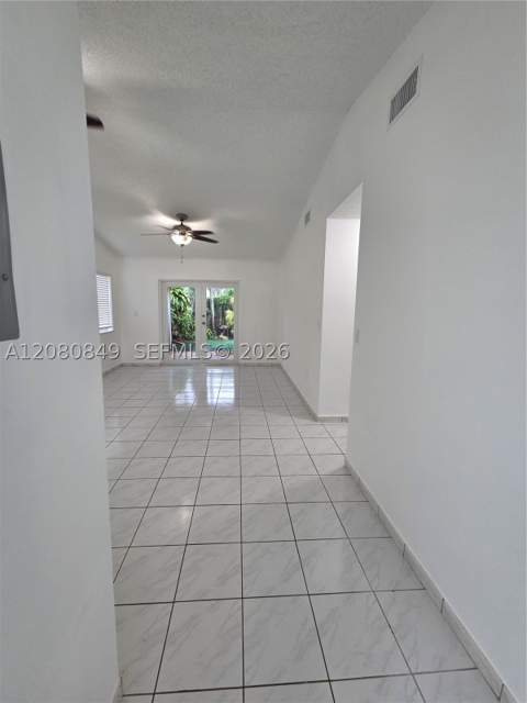 306 NW 114th Ave 3-101, Sweetwater FL - photo 7 of 63
