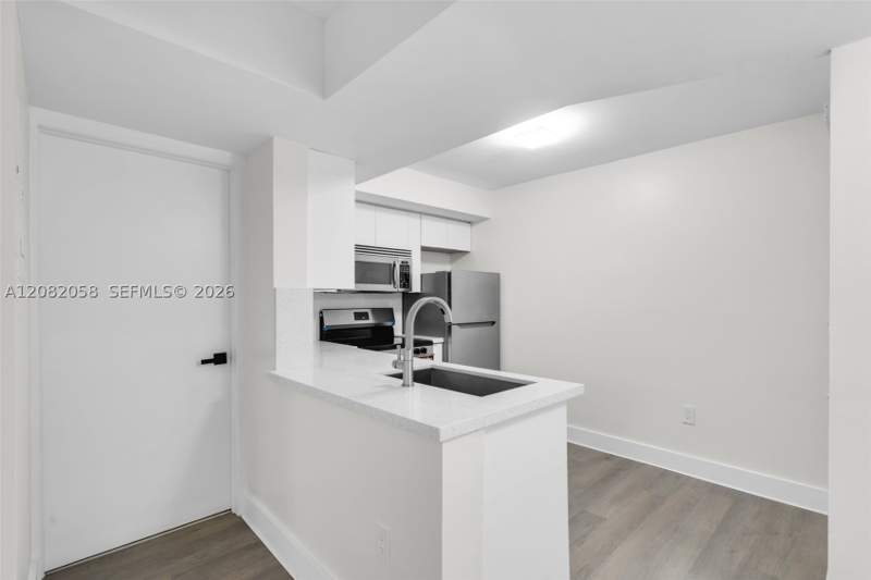 1 bedroom Condominium at 15495 Miami Lakeway N 101, Celebration Point Condo #, Miami Lakes — photo 5