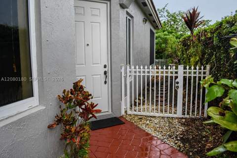 3745 NE 23rd Ct, Homestead FL - photo 7 of 39