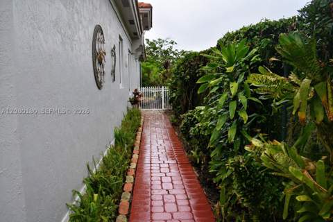 3745 NE 23rd Ct, Homestead FL - photo 8 of 39
