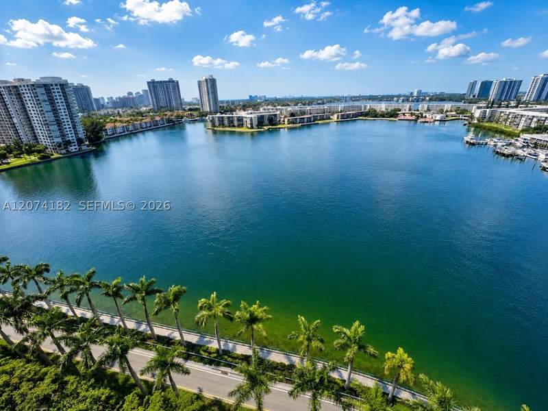 2 bedroom Condominium at 2801 NE 183rd St 1616W, Admirals Port Condo West, Aventura — photo 4
