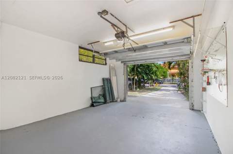 119 Harbor Dr, Key Biscayne FL - photo 6 of 12